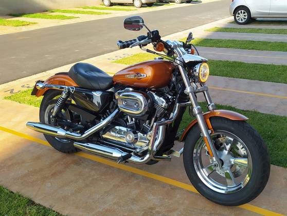 HARLEY-DAVIDSON SPORTSTER 1200 CUSTOM HARLEY-DAVIDSON SPORTSTER 1200 CUSTOM